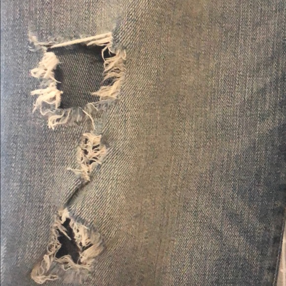 Rock and Republic distressed jeans - Picture 2 of 6